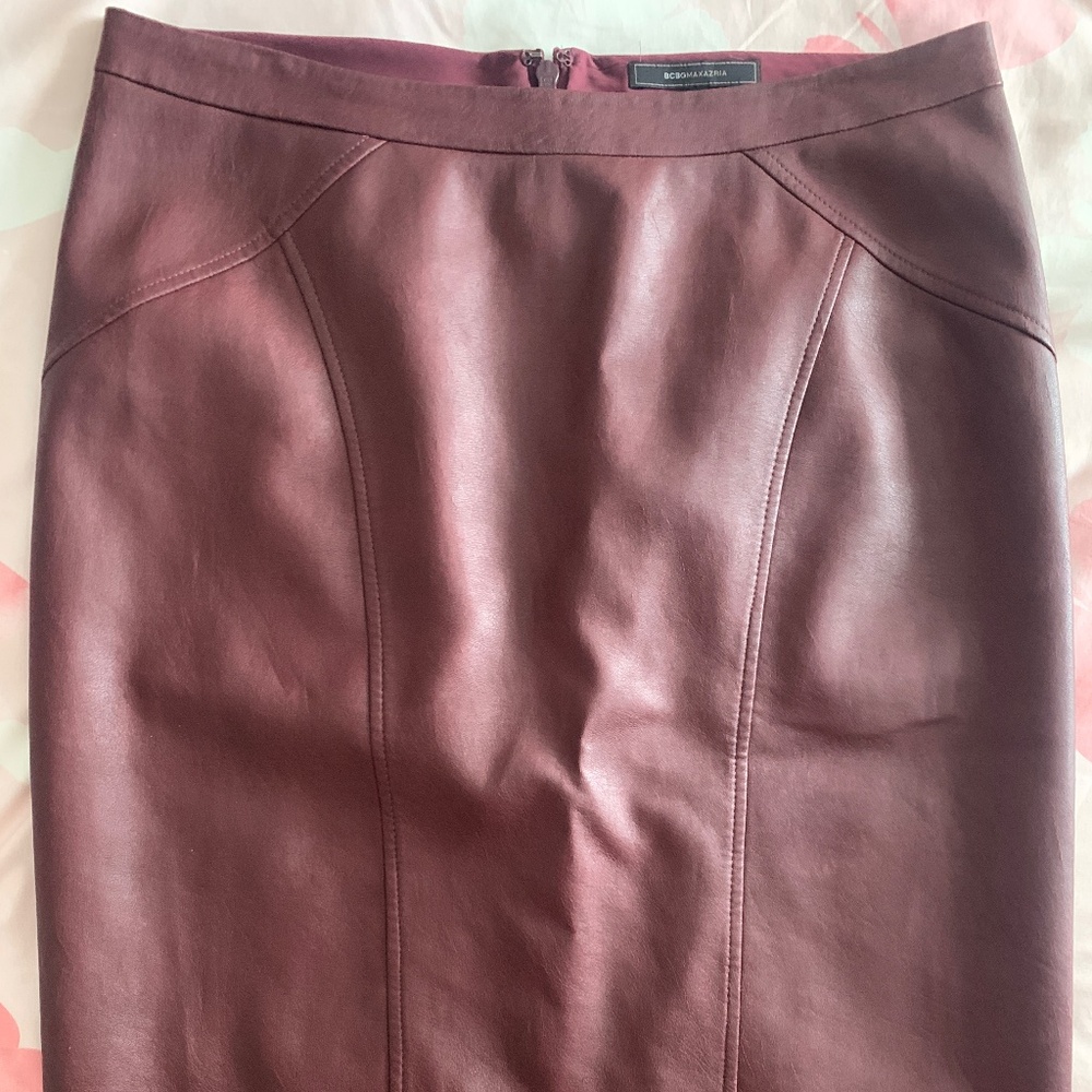 Faux leather pencil skirt